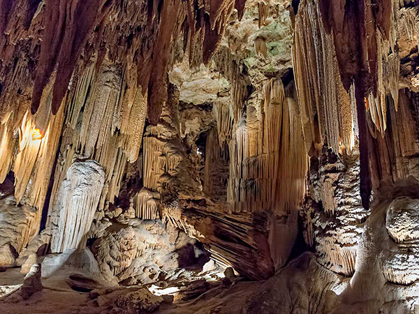 Blanchard Springs Caverns