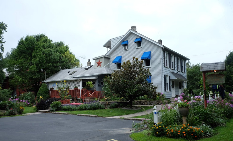 Olde Fogie Farm Bed & Breakfast