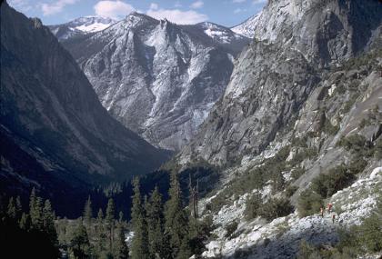 echo hike canyon