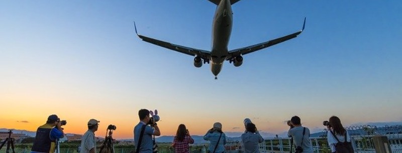 airplane landing