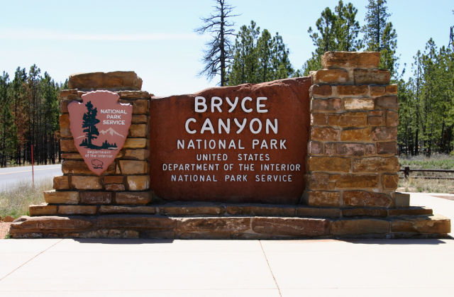 Beautiful Bryce Canyon and Its Rock Formations (30 pics)