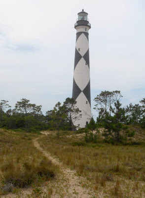 https://freefun.guide/wp-content/uploads/2020/05/cape-lookout-lighthouse.jpg