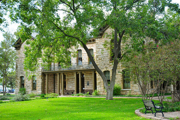 Fredericksburg Memorial Library