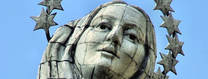 The Bread Loaf and the Virgin, Ecuador