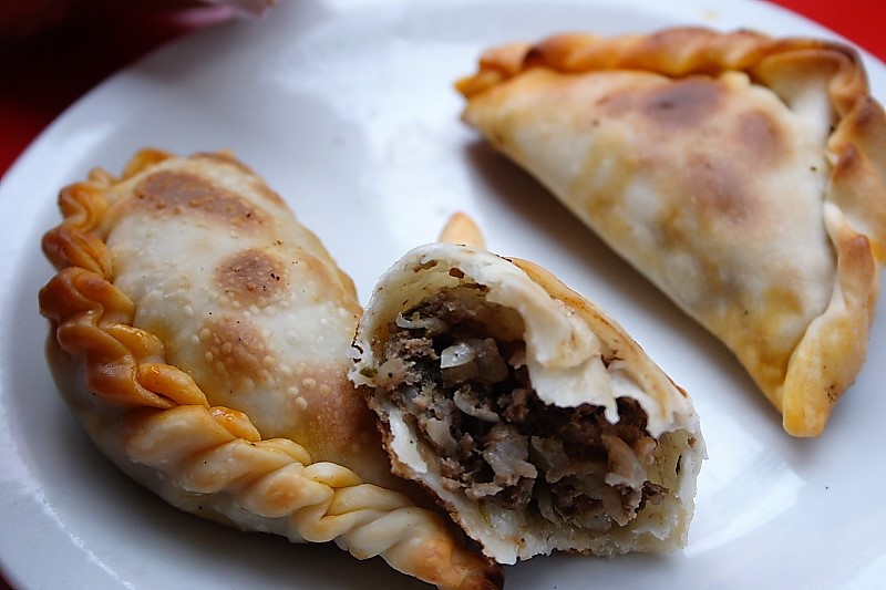 File:Empanadas de carne, 2006.jpg - Wikimedia Commons