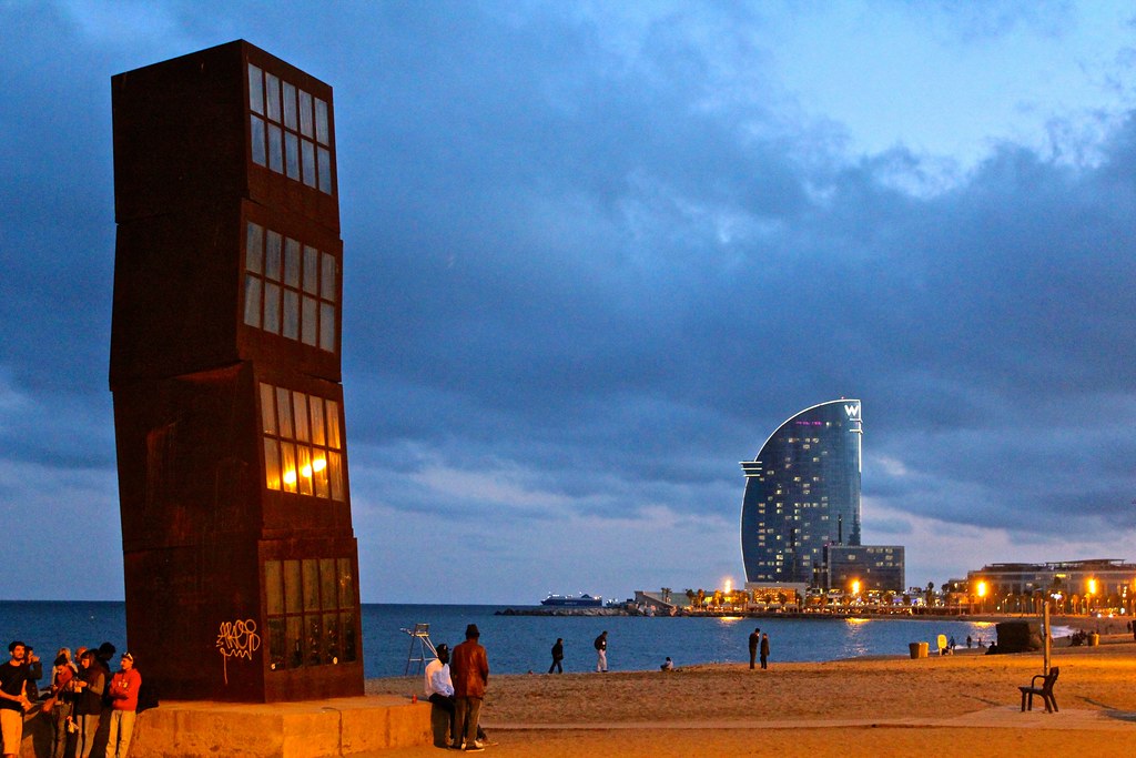 Sunset at L'Estel Ferit, Barceloneta