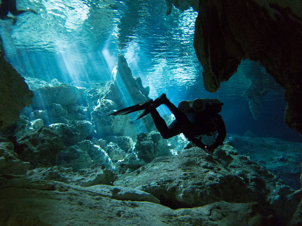 Dos Ojos Cenote