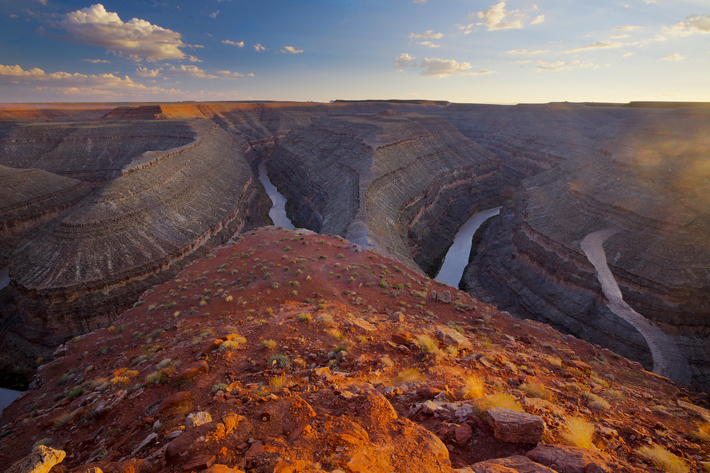 Color contrast of Goosenecks State Park